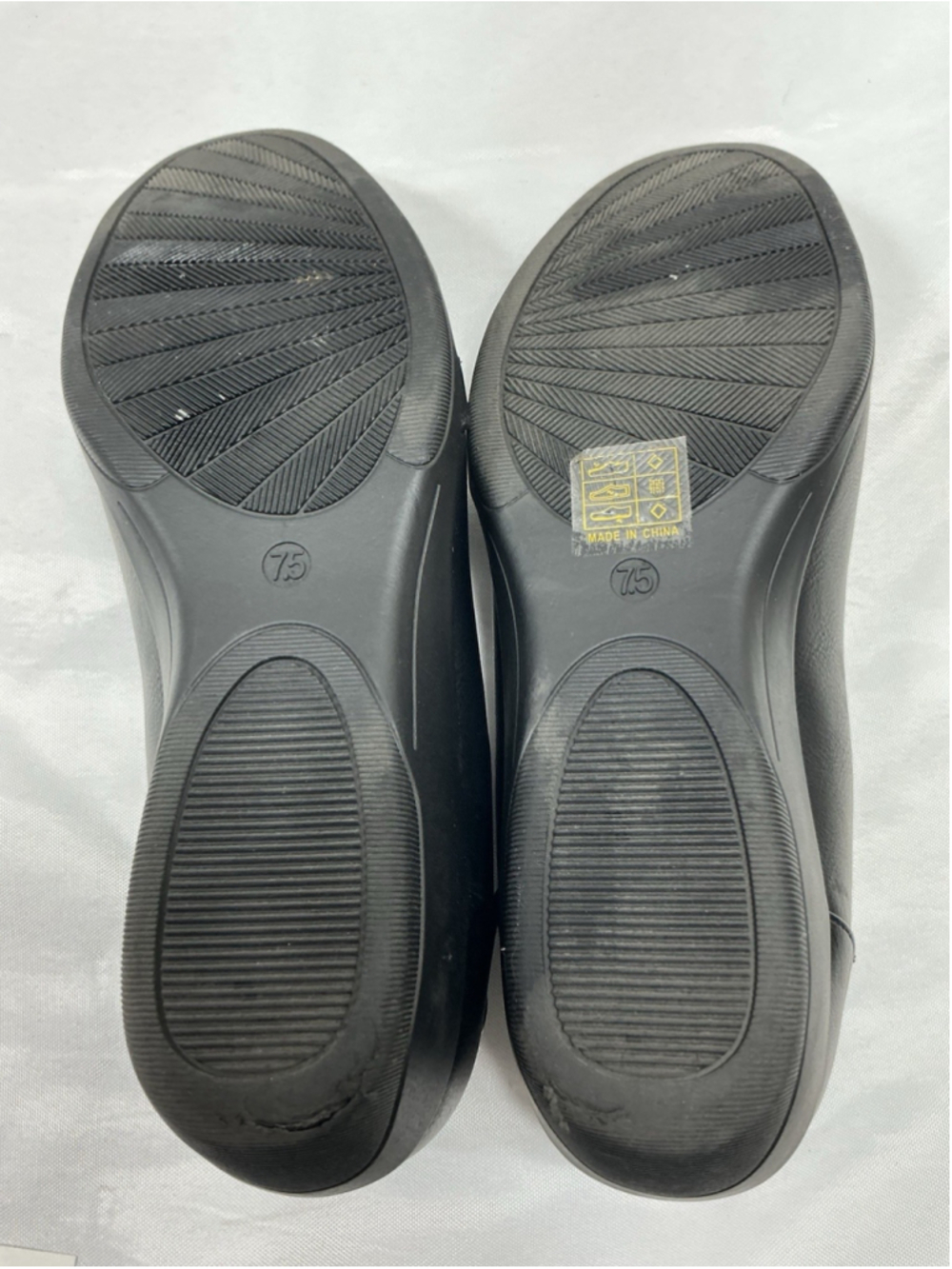 Womans New Dream Pairs Slip On Ballet Style Shoes Size 7.5 Black Wedge Heel - Picture 7 of 8